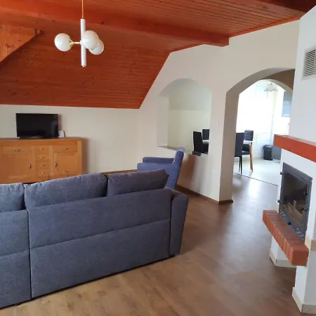 アパート Terra ヘーヴィーズ